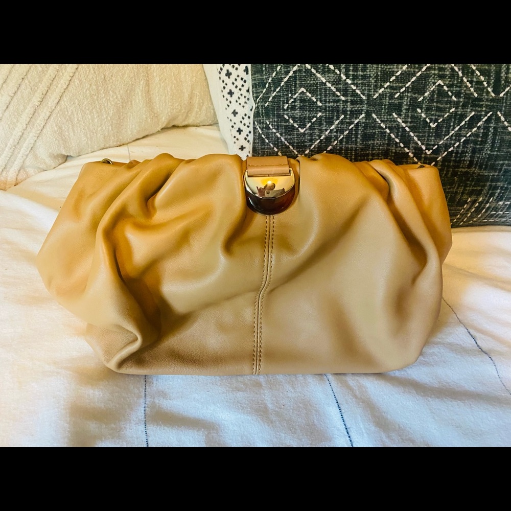 Loeffler Randall clutch